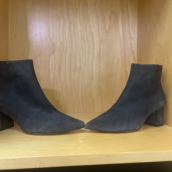 L'AGENCE Grey Suede Jeanne II Booties, Size 36.5 - New without box - Picture 10 of 10